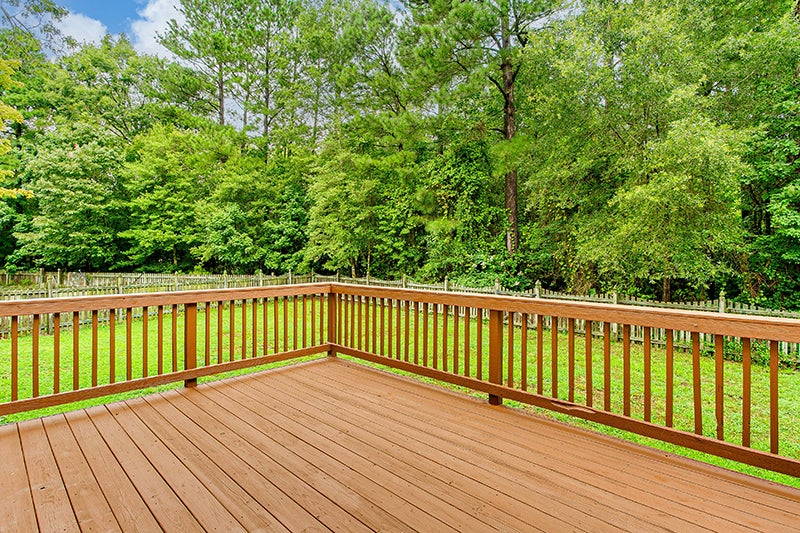 Custom Deck Builder in Towson MD
